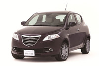 「クライスラー・イプシロン パープル」