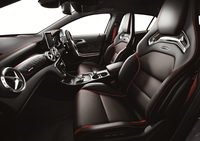 「GLA45 AMG」に特別な内外装の限定モデル登場の画像