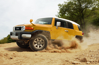 
    「FJクルーザー“オフロードパッケージ”」
    