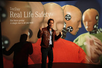 第381回：一足お先に新型ベンツEクラスをチェック！つくづく“安全はカネで買える”の法則の画像