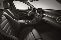 メルセデス、Cクラスに左ハンドルの特別仕様車の画像