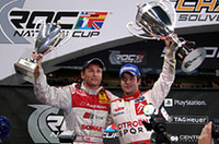 個人戦のROCで優勝したロウブ（右）と準優勝のクリステンセン。