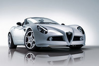 アルファ8Cにスパイダー版が登場【ジュネーブショー08】の画像