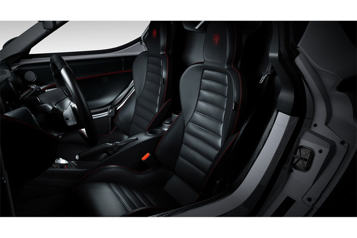 「4C 107th エディション」のシート。