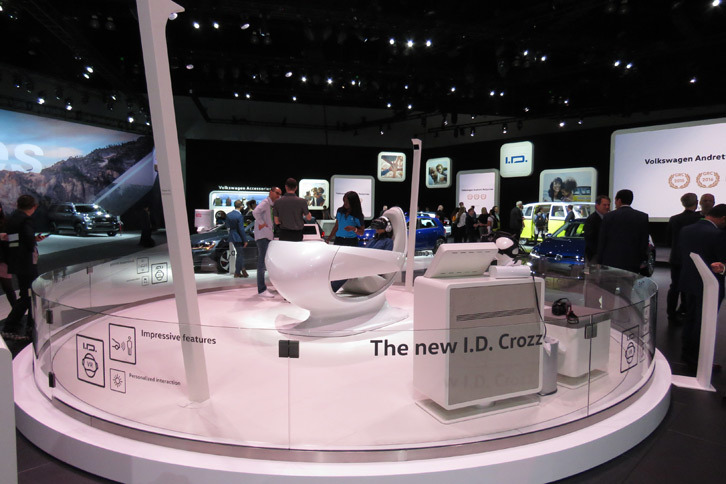 ロサンゼルスモーターショー2017のフォルクスワーゲンブースの様子。