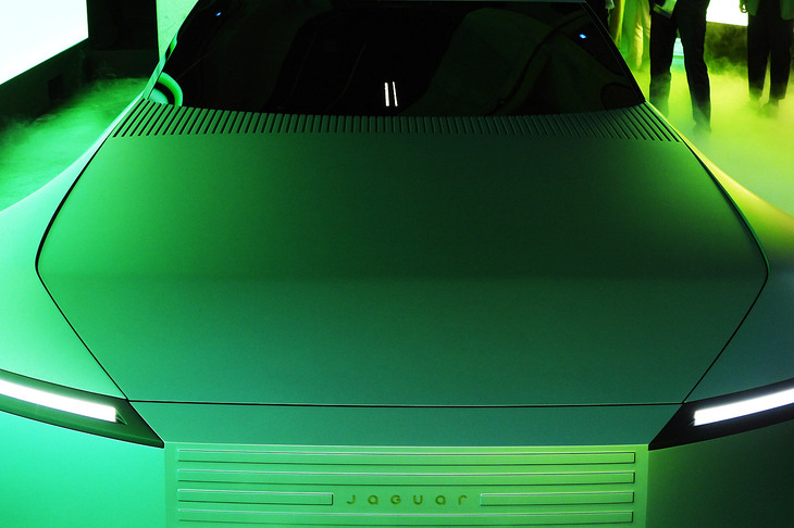 ジャガー・タイプ00