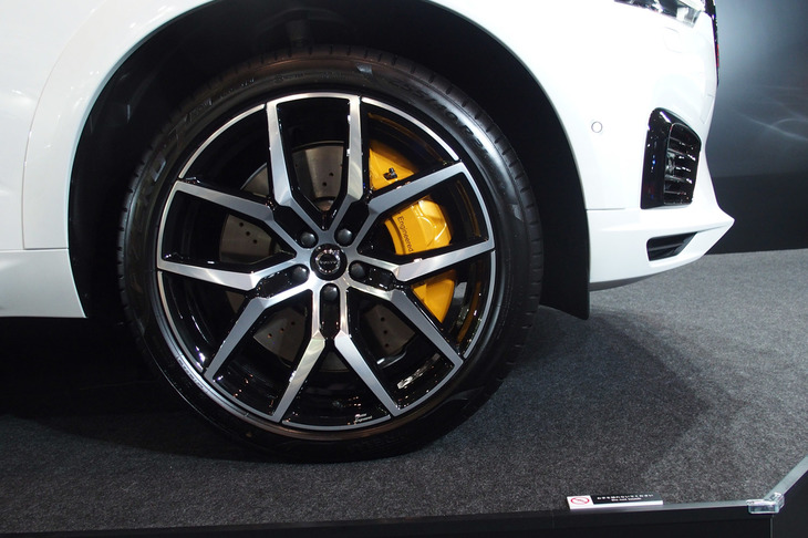 曙ブレーキ製のブレーキシステムが採用された「XC60 T8 ポールスターエンジニアード」。