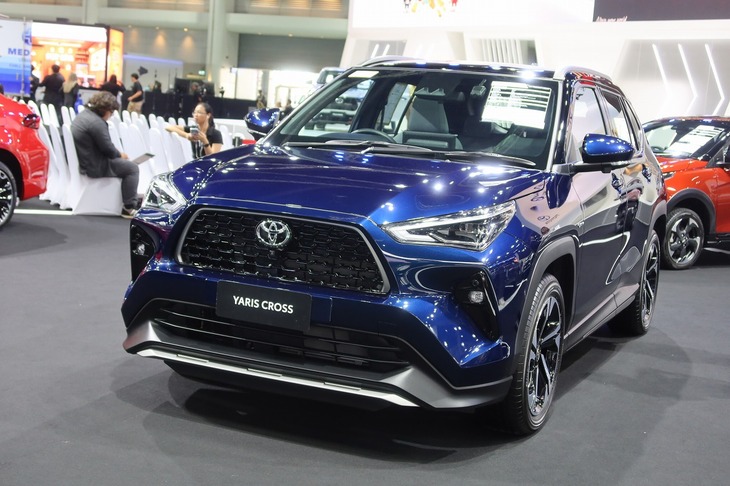 「ヤリス クロス」も、同名の日本仕様車とは違う。印象としては、「ダイハツ・ライズ」の兄貴分だ。