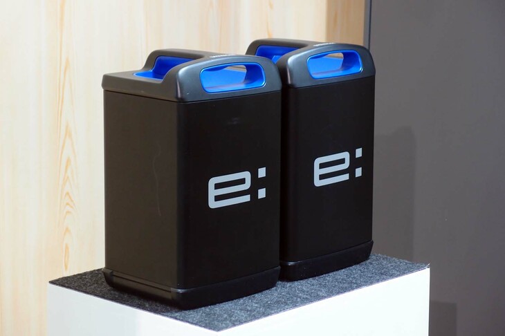 ホンダが開発した交換式バッテリー「モバイルパワーパックe：」。