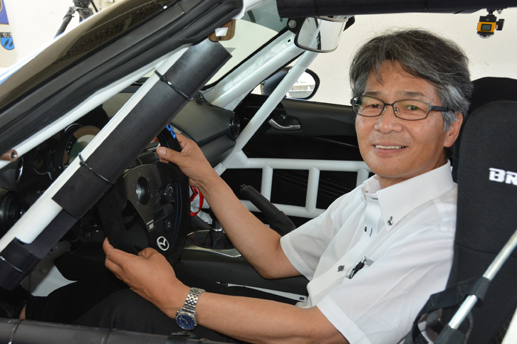 「マツダ・ロードスター」の開発主査を務めた山本修弘氏は、主査を後進にバトンタッチし、2016年8月から“ロードスターのアンバサダー”になっている。