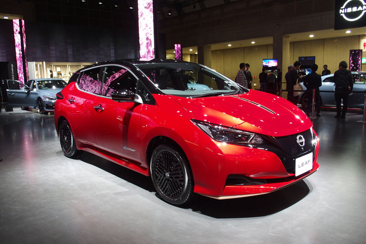 日産リーフ 90周年記念車