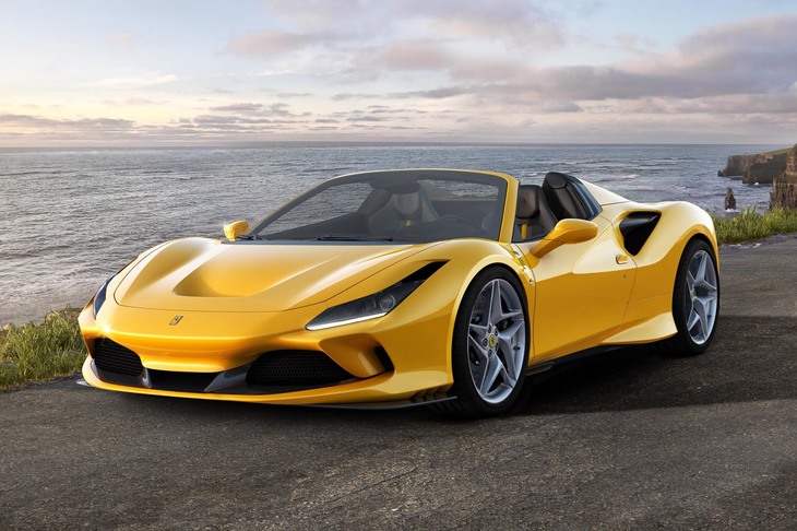 フェラーリF8スパイダー