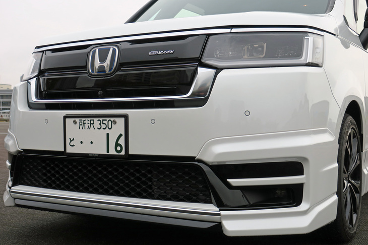 ホンダ・ステップワゴンe：HEVスパーダ プレミアムライン 無限パーツ装着車（フロントマスク）