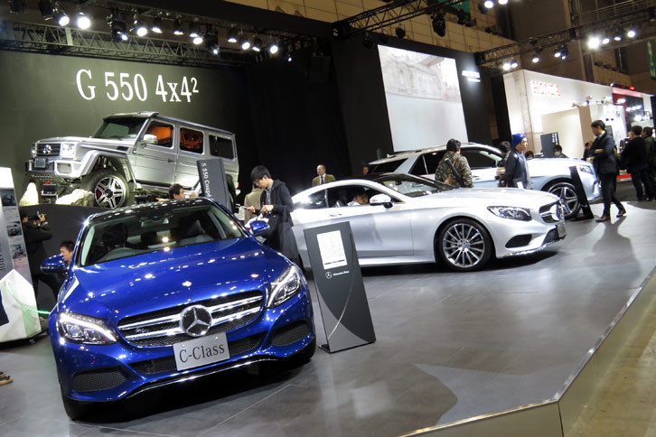 メルセデス・ベンツのブースの様子