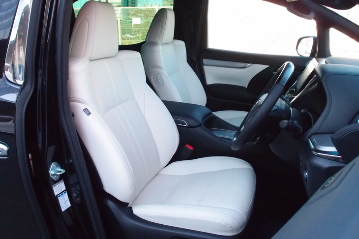 アルファード エグゼクティブラウンジS（1列目シート）