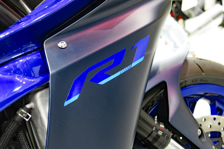 ヤマハYZF-R1