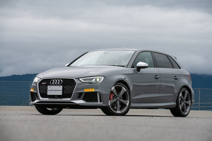 「RS」シリーズの中ではエントリーモデルといえる「RS 3スポーツバック」。エントリーとはいえ、最高出力400ps、最大トルク480Nmはサーキットを楽しむにも十分なものだ。