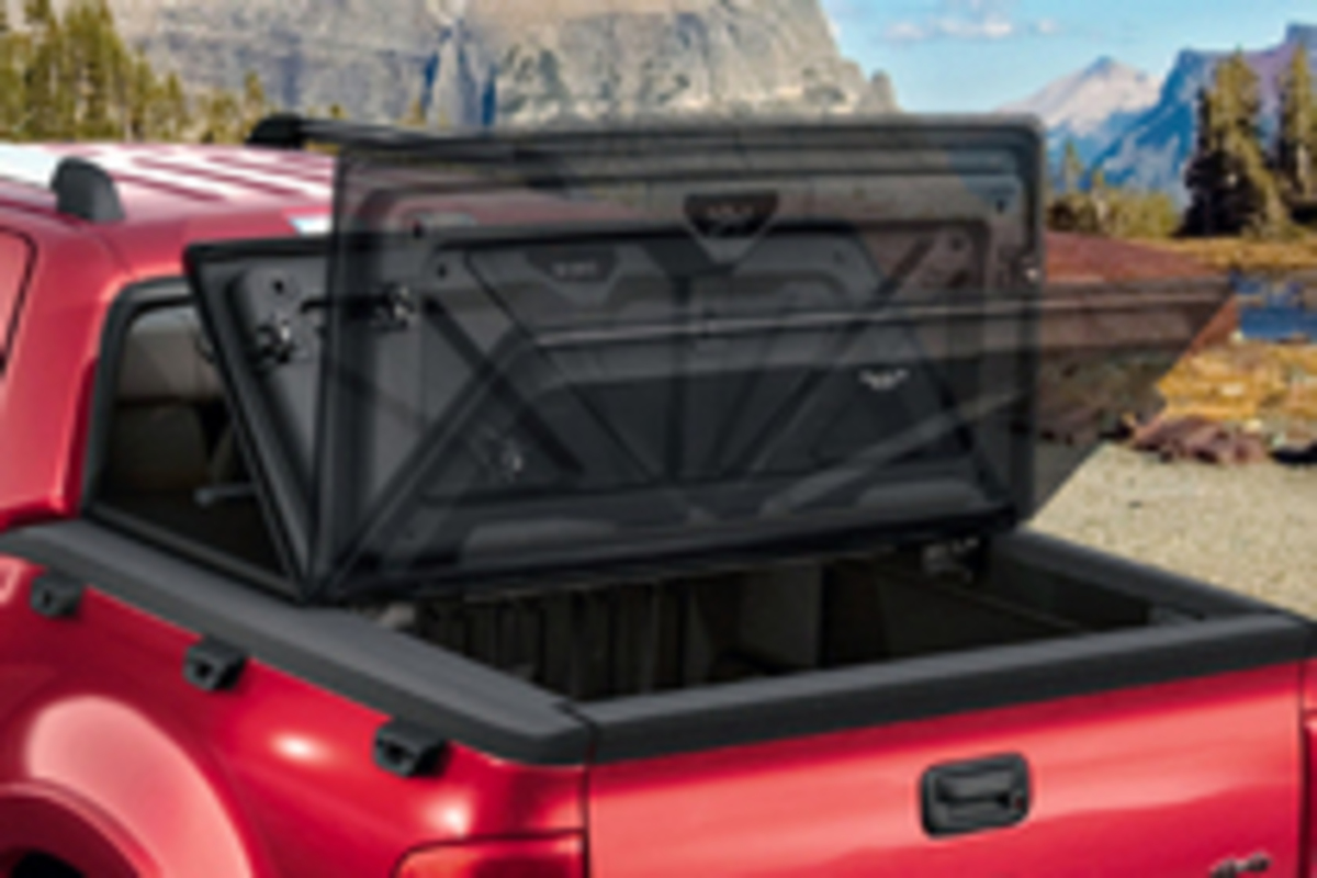 EXPLORER XLT SPORT TRAC 荷台 フォード・エクスプローラー」のトラックバージョン発売 【ニュース
