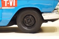 装着可能なサイズのタイヤは、英ダンロップに手配予定とのこと。