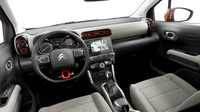 最新のシトロエンデザインにSUV風味をトッピング　新型車「シトロエンC3エアクロスSUV」発売の画像