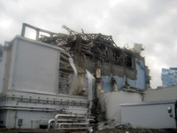 被災した福島第一原子力発電所。