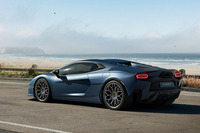 「テメラリオ」のボディーサイズは全長×全幅×全高＝4706×1996×1201mm。車重は乾燥重量で1690kgと公表される。