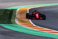 ドライバーズサーキットとして名高いスパ・フランコルシャンで、ジム・クラークに並ぶ最多4勝を記録しているキミ・ライコネン（写真）。予選ではポールを狙える速さを見せながらも、フェラーリの燃料計算のミスで最後のアタックを行えず、悔しい6番グリッド。レースではスタートでパンク、セーフティーカー中に緊急ピットインを余儀なくされ15位に転落。その後もマシンの不調に悩まされ、レース序盤のうちにリタイアを喫した。（Photo=Ferrari）