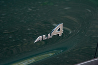 MINI独自の4WD機構である「ALL4」。後輪を電動モーターで駆動する「クーパーS E ALL4」も含めると、「MINIクロスオーバー」では「ONE」を除く全モデルに設定されている。
