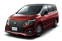 日産が「エルグランド」をマイナーチェンジ　デザインを変更し安全装備も強化