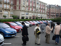 ちなみにビアリッツってのはその昔、「キャデラック」の名前にもなったフランスの超高級保養地。ニースが世界地図で右側のイタリア国境付近にあるのに対し、逆の左側のスペイン国境付近にある。これがやたらいいとこで。日本人であることへの自信をなくすくらいでした……。