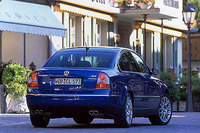 フォルクスワーゲン・パサートW8【試乗記】の画像