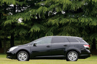 新型「トヨタ・アベンシス」、ワゴンのみ発売の画像