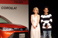 こちらもテレビCMに出演する、歌手の加藤ミリヤと清水翔太。
    