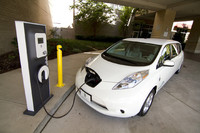 「リーフ」の基本構造は変えておらず、バッテリーは標準車と同じように1セットしか搭載していない。