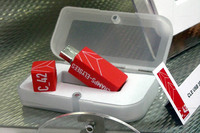 「C42」オリジナルUSBフラッシュメモリー。