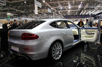 「ドーヴィル」のリアビュー。