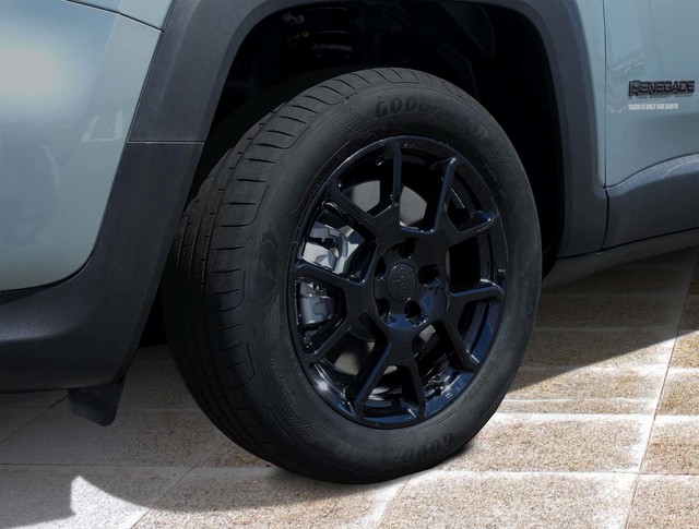 レネゲード8 エコなイメージをまとう特別な「ジープ・レネゲード4xe」限定発売