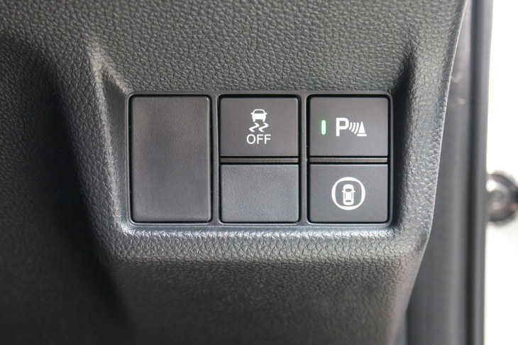 ホンダ・シビックEX（ダッシュボードのスイッチパネル）