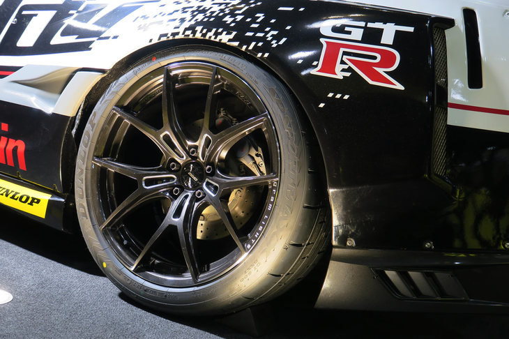 「ダンロップSP SPORT MAXX GT600」を装着した「TRUST GReddy 35RX SPEC-D」。