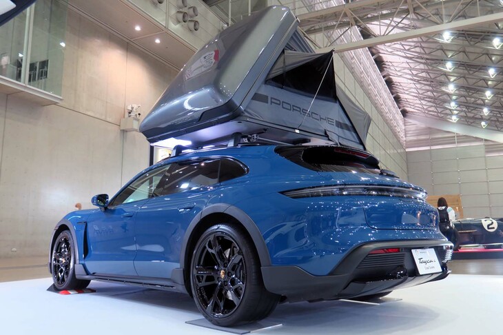 ポルシェ・タイカン クロスツーリスモ