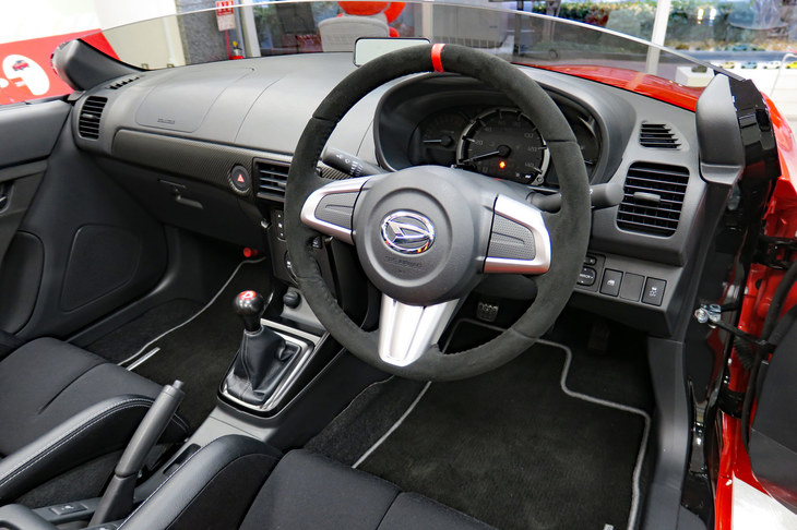 ダイハツ・コペン スパイダーVer.（インストゥルメントパネルまわり）