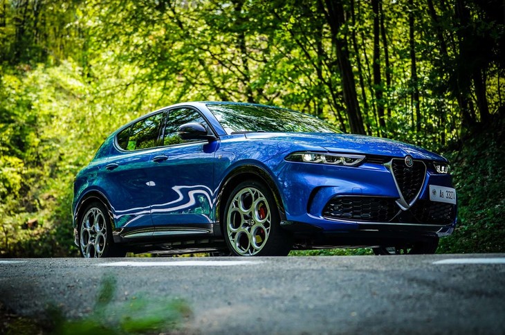 アルファ・ロメオ・トナーレ ヴェローチェ