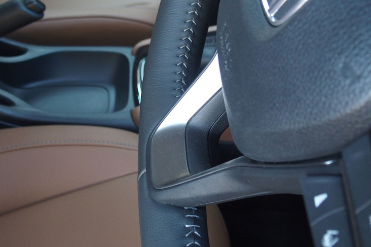 ホンダWR-V Z＋（ステアリングホイール）