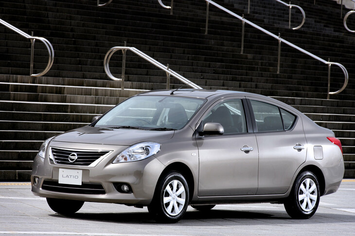 2012年に登場した「日産ラティオ」。当時の日産ファンも、まさか上質なコンパクトセダンだった「ティーダ ラティオ」の後継車種が、海外生産の格安ベーシックカーになるとは思いもしなかったろう。