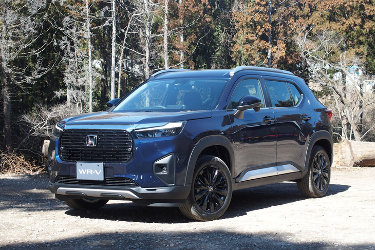 ホンダWR-V Z＋ブラックスタイル（フロントビュー）