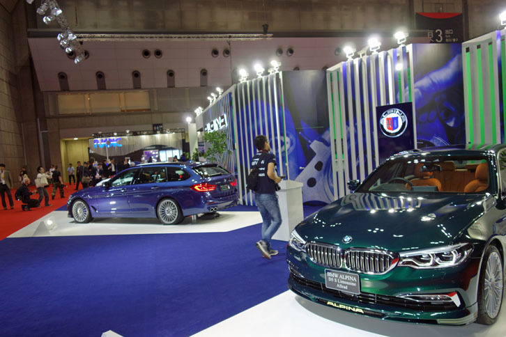 アルピナブースの様子。