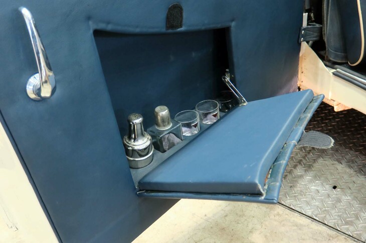 ALVIS 1.9L TB14 Roadstar（1950年）