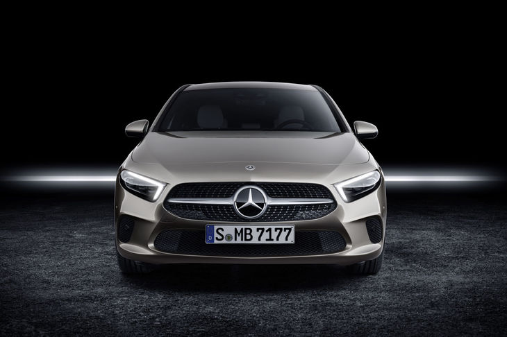 メルセデス・ベンツAクラス セダン（エクステリア）