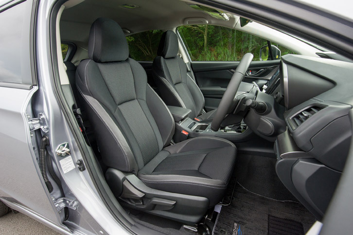 スバル・インプレッサスポーツ2.0i-L EyeSight