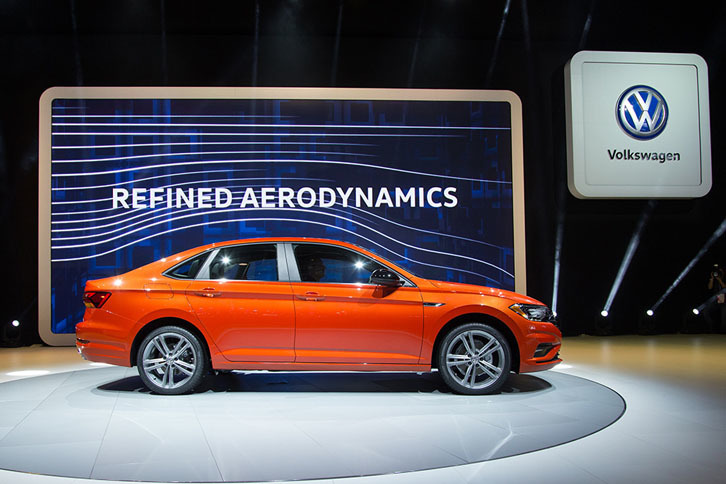 フォルクスワーゲン・ジェッタ（フォルクスワーゲン・ブランド・ナイトで撮影）